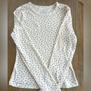 Cream Long Sleeve with flowered Patterned Top. Size S